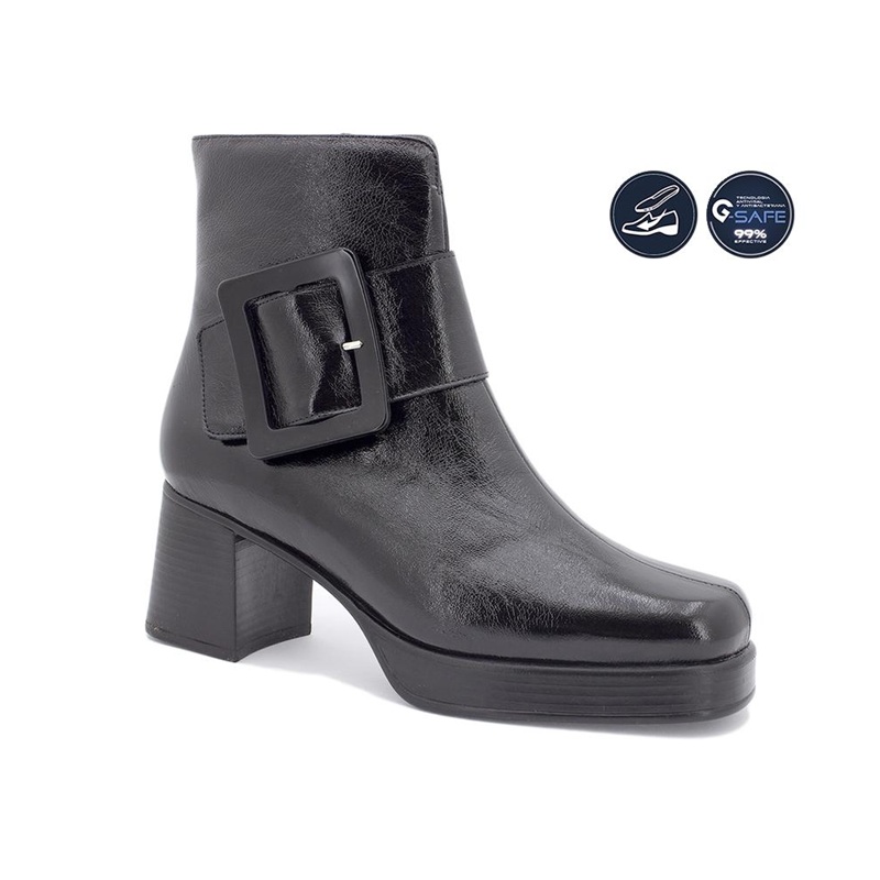 Удобни дамски боти PSB 255502 LACK BLK