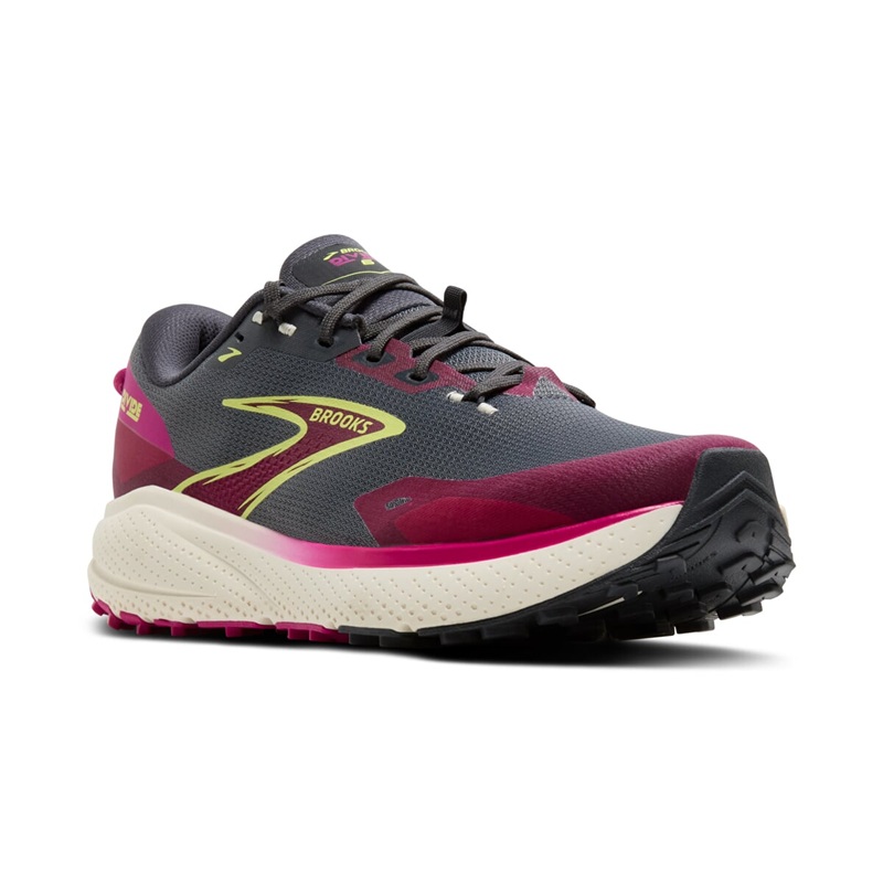 Удобни дамски маратонки Brooks DIVIDE WM FUCHSIA